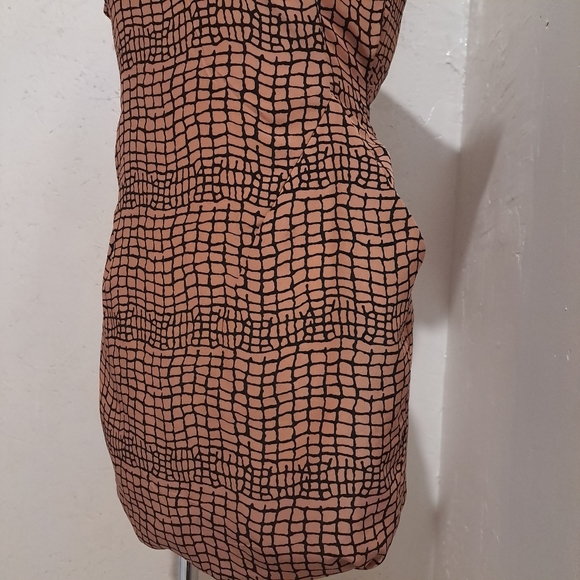 Pink martini | Tan/ Pinkish black cracked pattern short sleeve dress - Picture 5 of 8